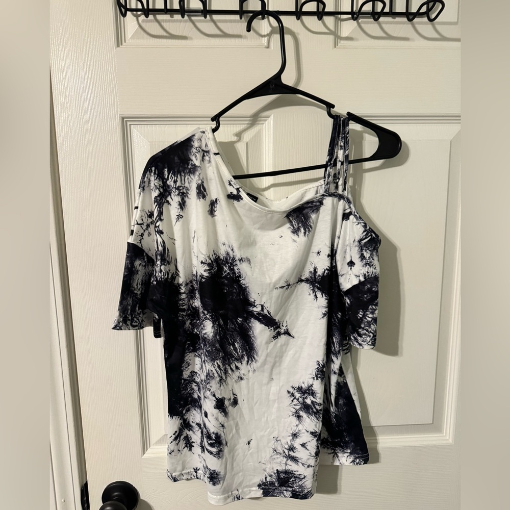 SHEIN cold shoulder top